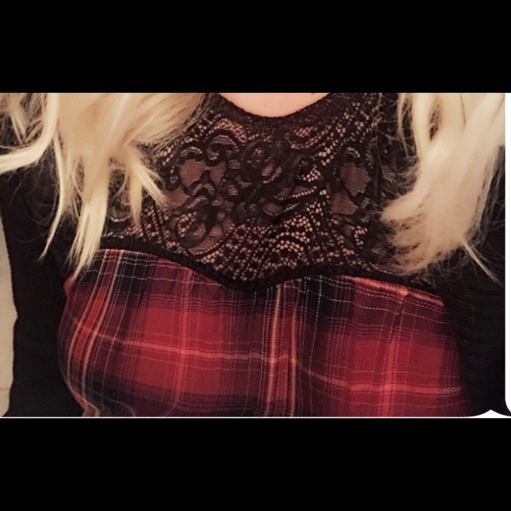 Beautifuk plaid, lace tank top